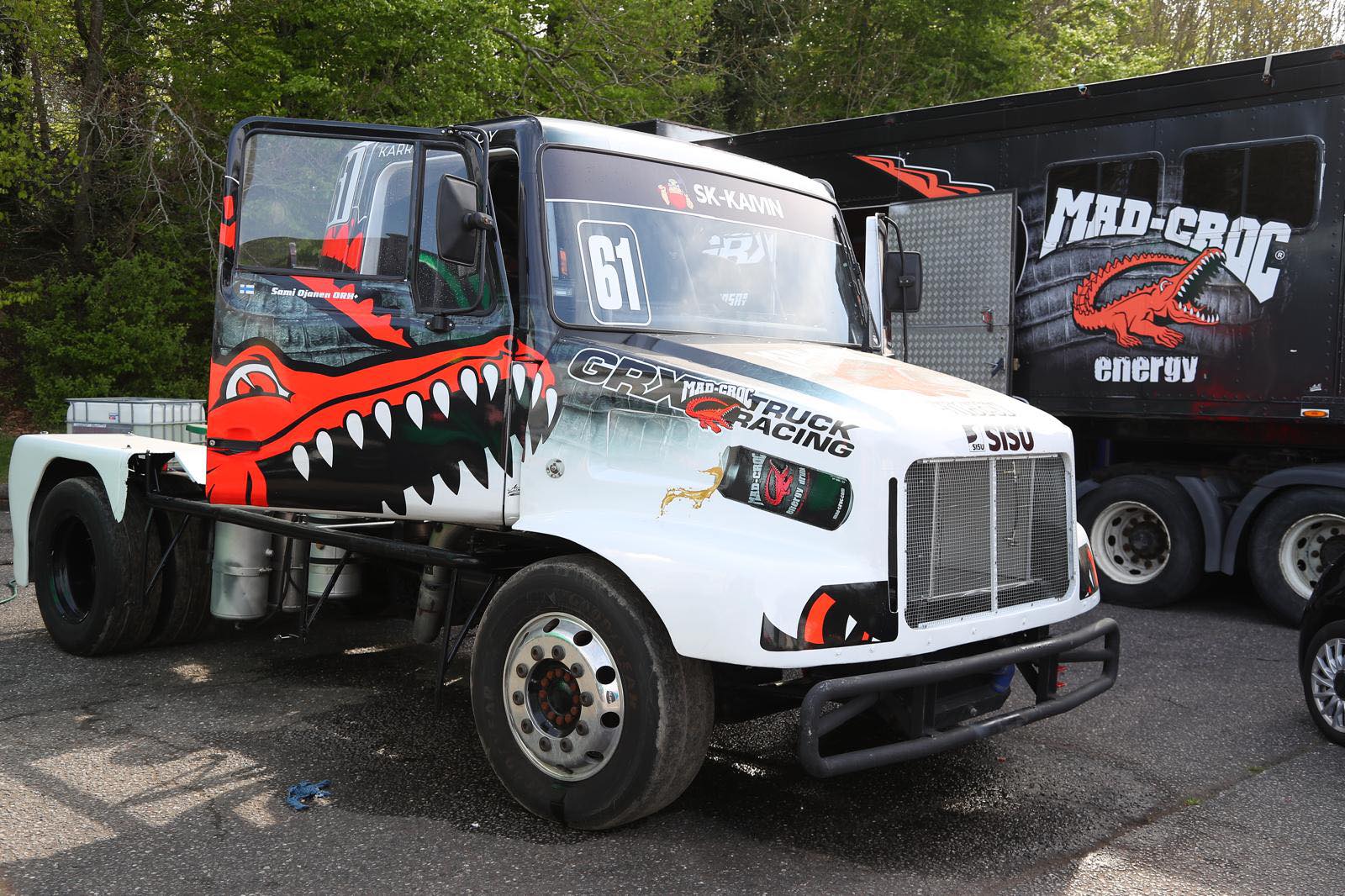 show trucks at convoy in the park