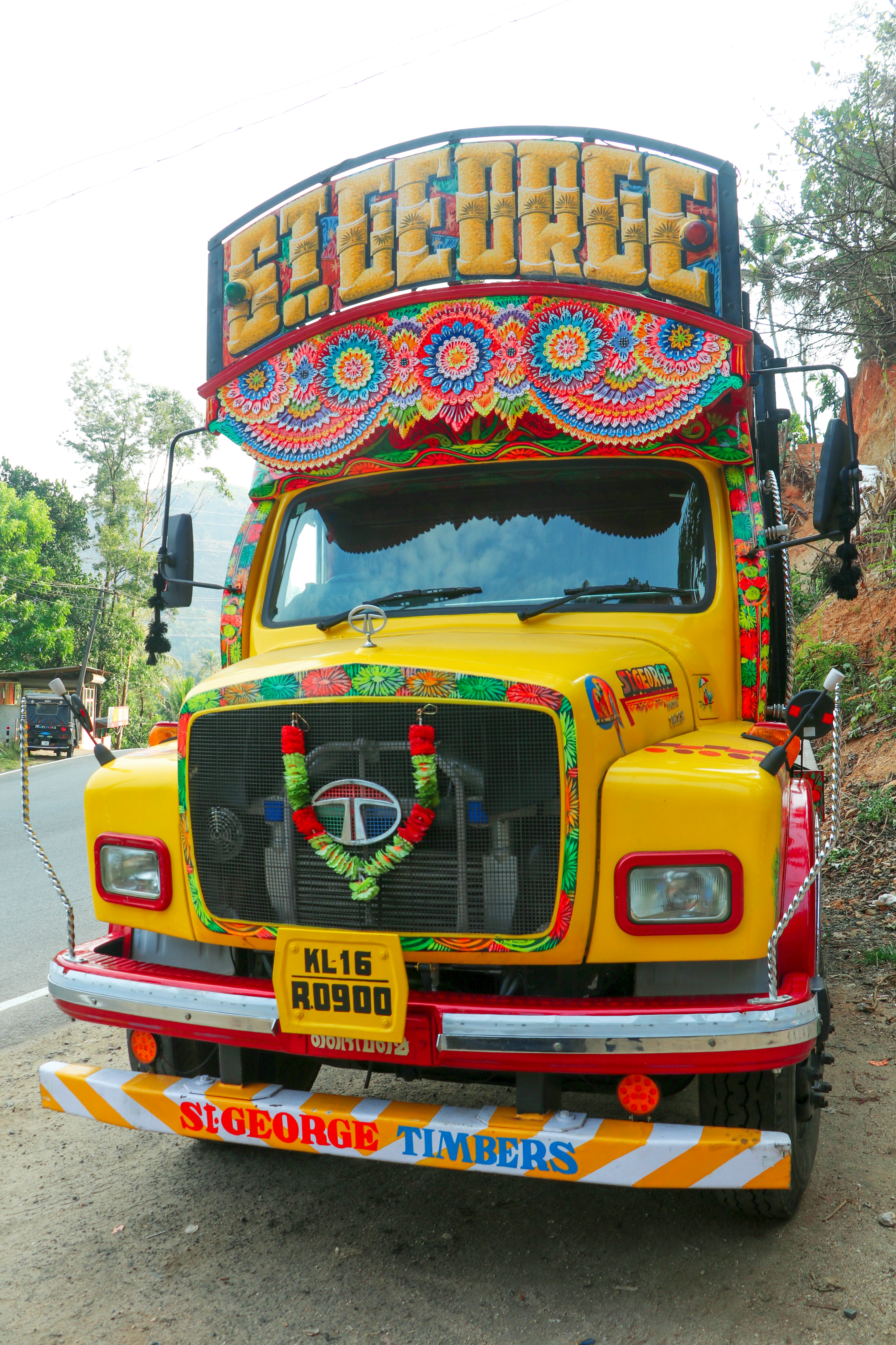 customized semi truck in india8