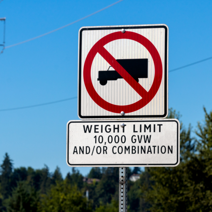 no trucks over certain weight limit sign